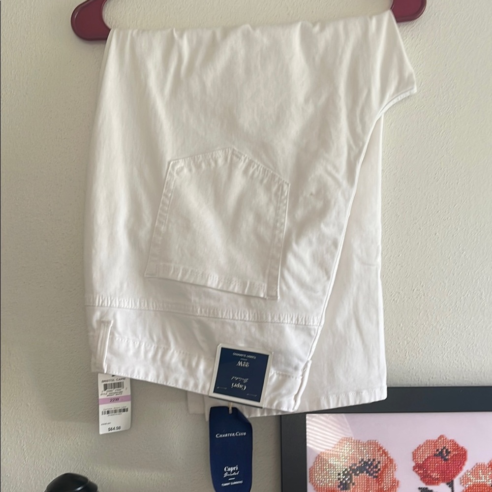 Charter Club White Capris